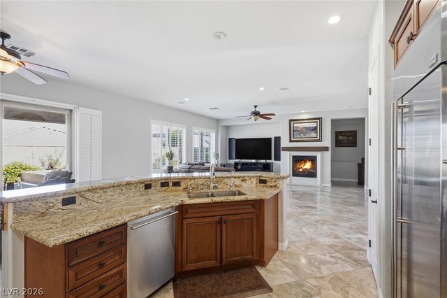 7324 Bugler Swan Way, North Las Vegas, NV 89084