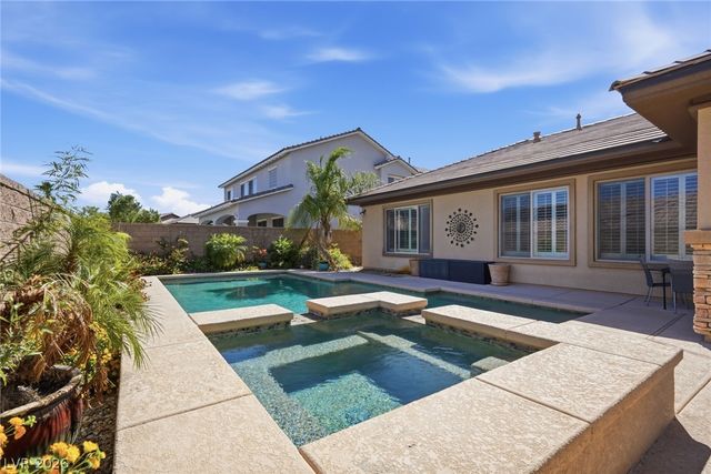 7324 Bugler Swan Way, North Las Vegas, NV 89084