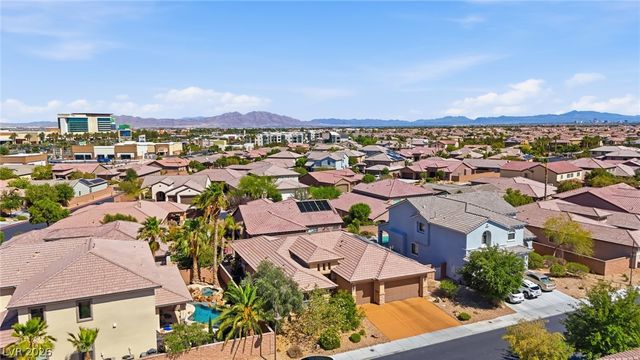 7324 Bugler Swan Way, North Las Vegas, NV 89084