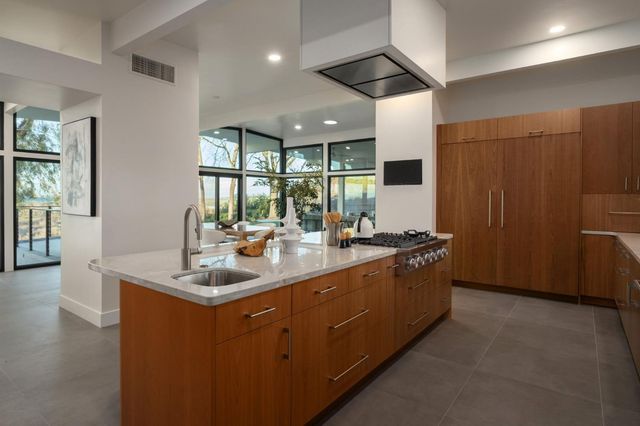 1230 W Moraga Road, Fresno, CA 93711