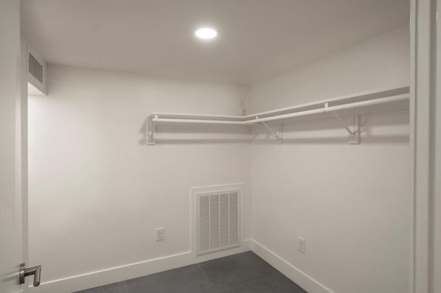 1230 W Moraga Road, Fresno, CA 93711