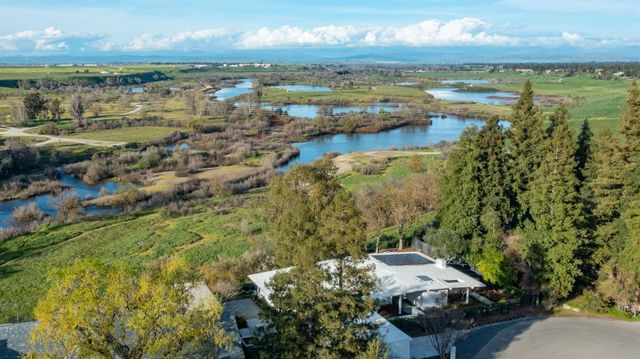 1230 W Moraga Road, Fresno, CA 93711