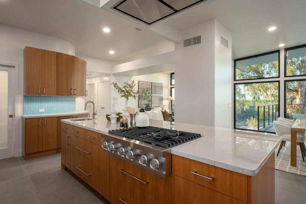 Image 21 of property listing at 1230 W Moraga Road, Fresno, CA 93711