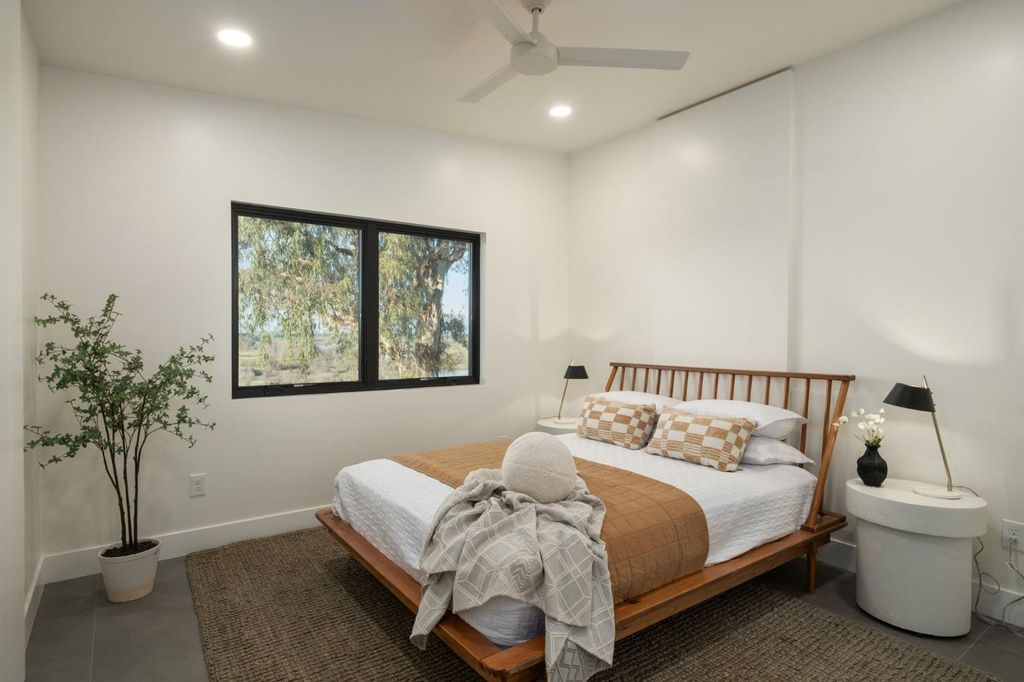 Image 34 of property listing at 1230 W Moraga Road, Fresno, CA 93711