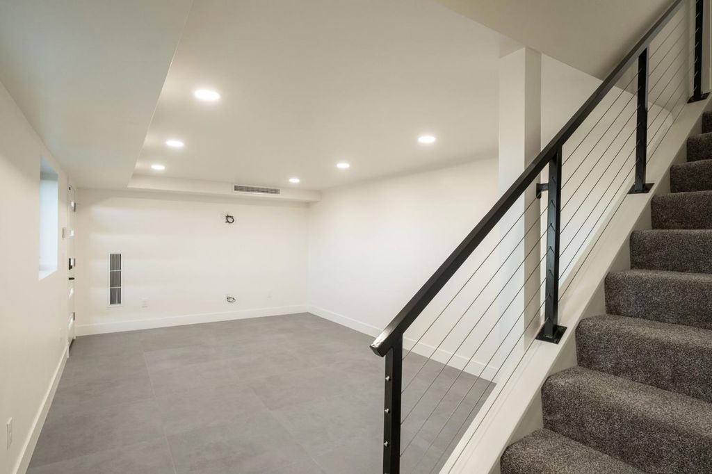 Image 38 of property listing at 1230 W Moraga Road, Fresno, CA 93711