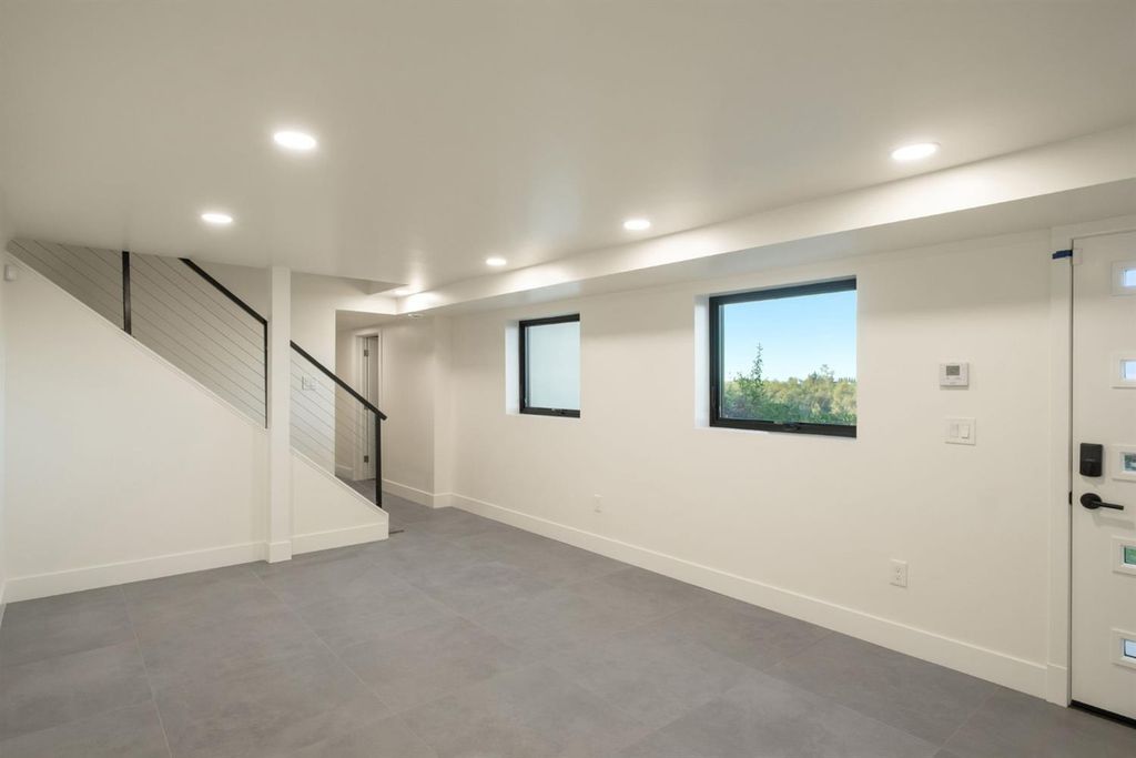 Image 40 of property listing at 1230 W Moraga Road, Fresno, CA 93711