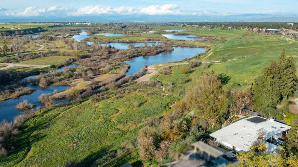 Image 59 of property listing at 1230 W Moraga Road, Fresno, CA 93711