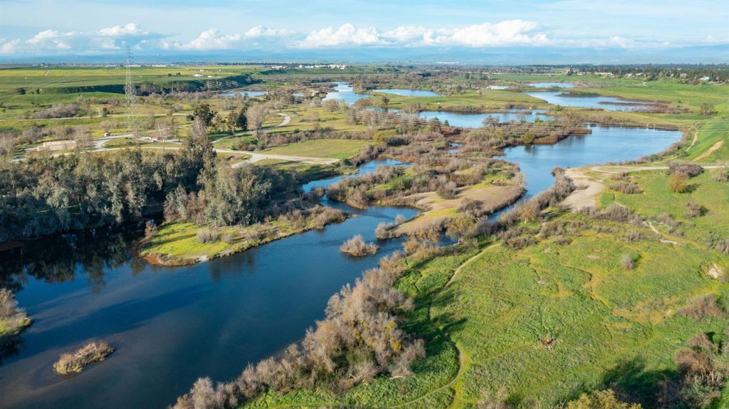 Image 60 of property listing at 1230 W Moraga Road, Fresno, CA 93711