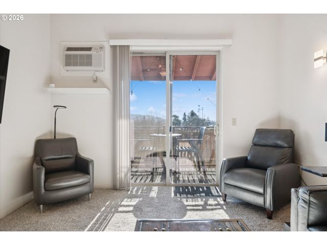 400 Ne 100TH Ave 406, Portland, OR 97220