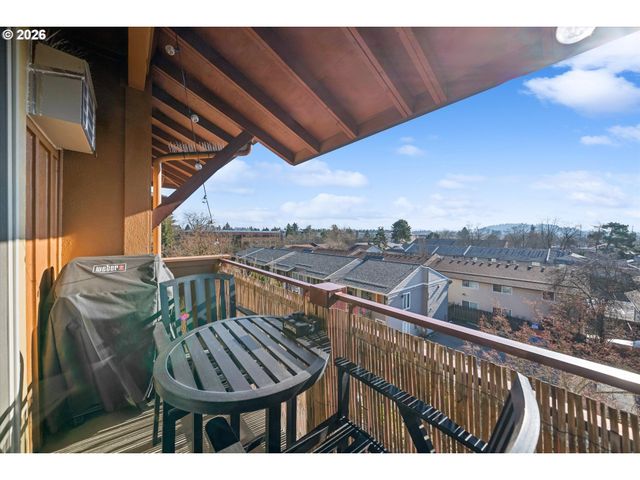 400 Ne 100TH Ave 406, Portland, OR 97220