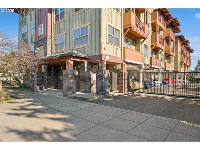400 Ne 100TH Ave 406, Portland, OR 97220