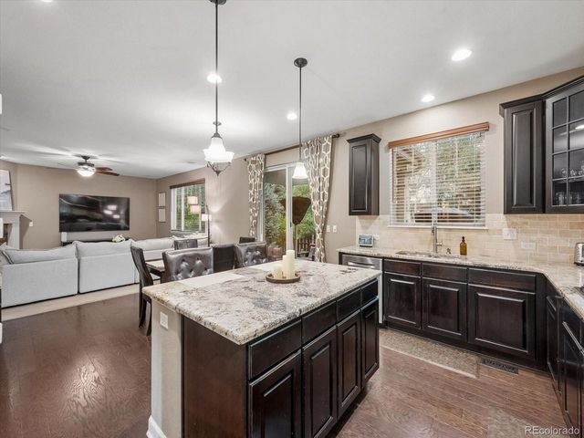 6320 S Langdale Way, Aurora, CO 80016