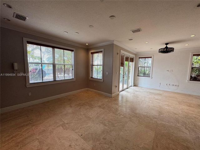 2155 SW 156th Ct, Miami, FL 33185