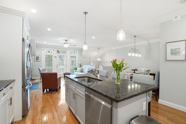 6 Ivy Ln, Plymouth, MA 02360