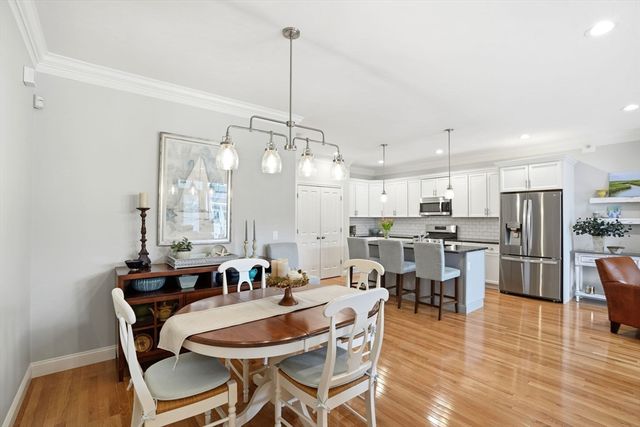 6 Ivy Ln, Plymouth, MA 02360