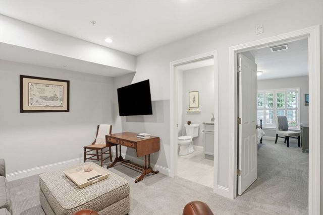6 Ivy Ln, Plymouth, MA 02360