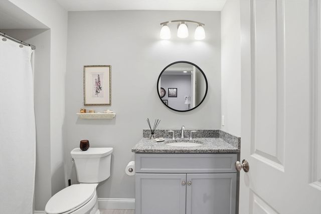 6 Ivy Ln, Plymouth, MA 02360