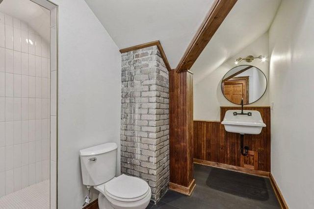 3421 N Fratney STREET, Milwaukee, WI 53212