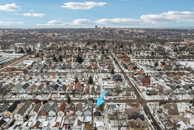 3421 N Fratney STREET, Milwaukee, WI 53212