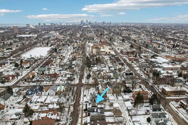 3421 N Fratney STREET, Milwaukee, WI 53212