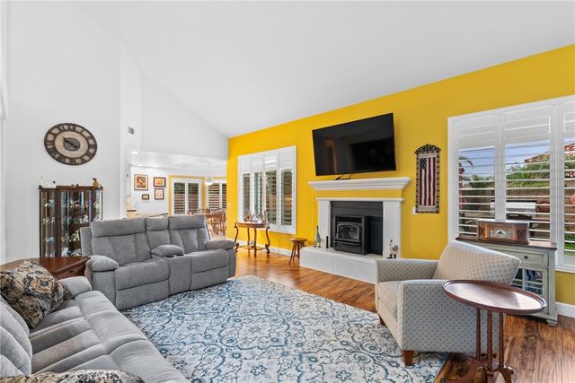 2417 Longdrive Lane, Santa Maria, CA 93455