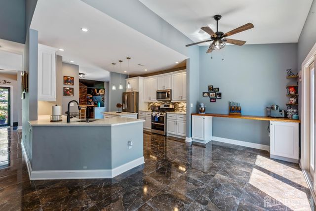 27 Pacific Avenue, Bayville, NJ 08721