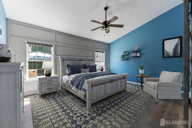 27 Pacific Avenue, Bayville, NJ 08721