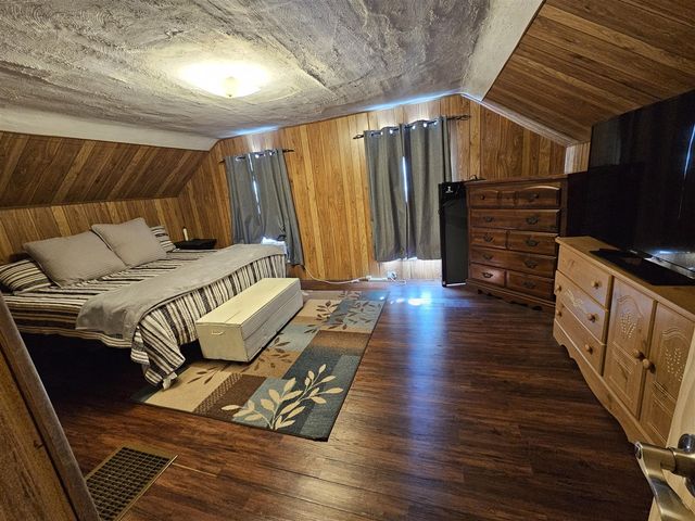 8991 W 1 Mile Road, Hesperia, MI 49421