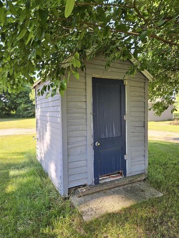 8991 W 1 Mile Road, Hesperia, MI 49421