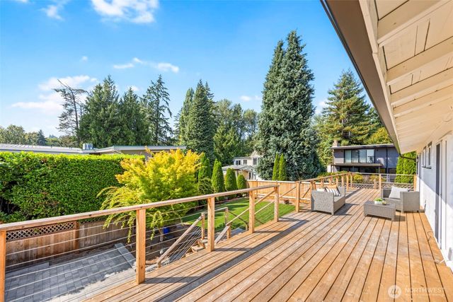 18217 62nd Avenue NE, Kenmore, WA 98028