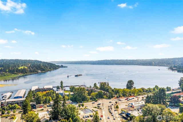 18217 62nd Avenue NE, Kenmore, WA 98028