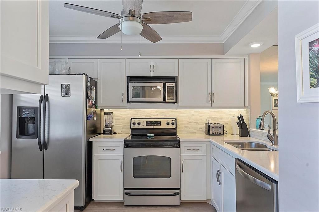 1051 Foxfire LN 307, NAPLES, FL 34104 — photo 2