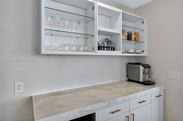 700 NE 24th St 3007, Miami, FL 33137