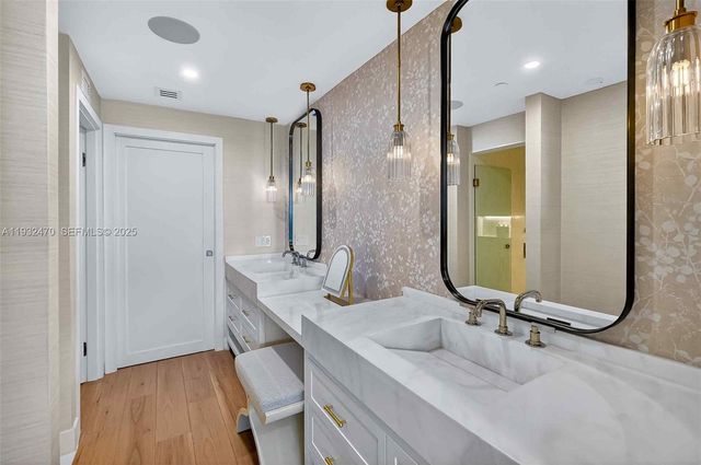 700 NE 24th St 3007, Miami, FL 33137