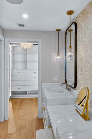 700 NE 24th St 3007, Miami, FL 33137