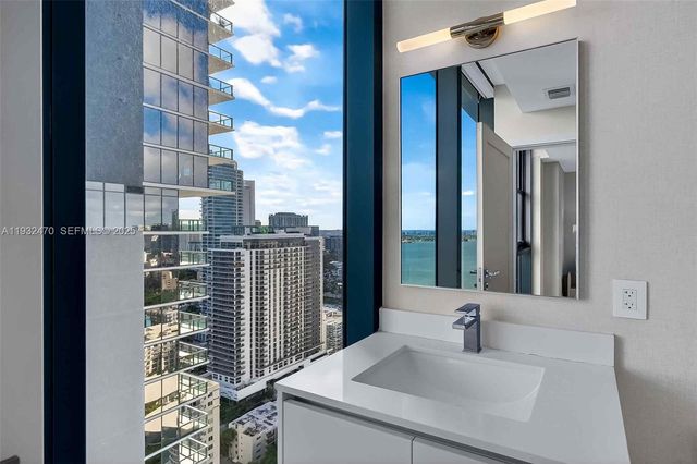 700 NE 24th St 3007, Miami, FL 33137