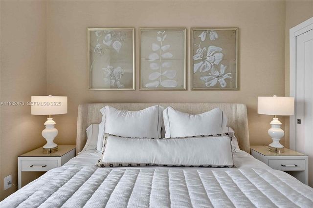 700 NE 24th St 3007, Miami, FL 33137