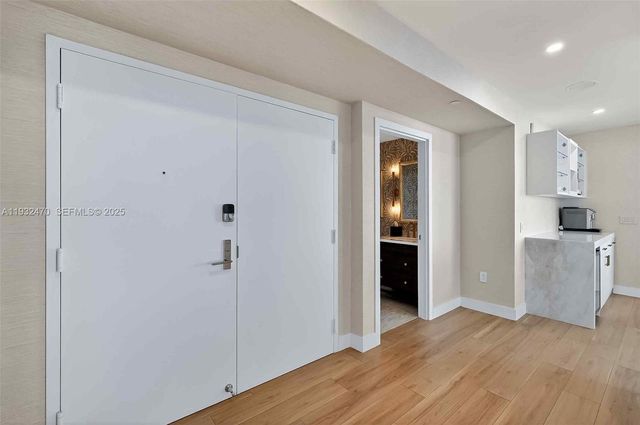 700 NE 24th St 3007, Miami, FL 33137