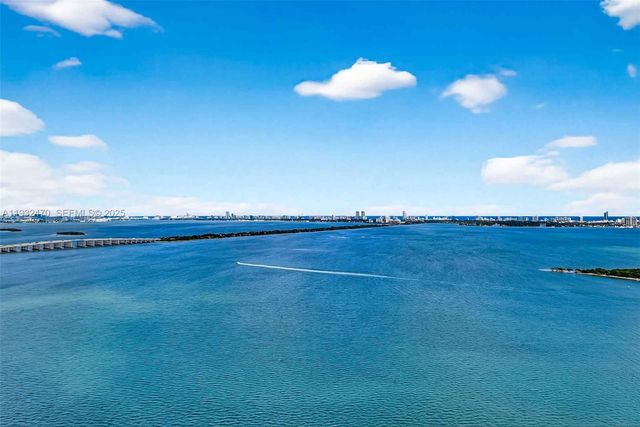 700 NE 24th St 3007, Miami, FL 33137