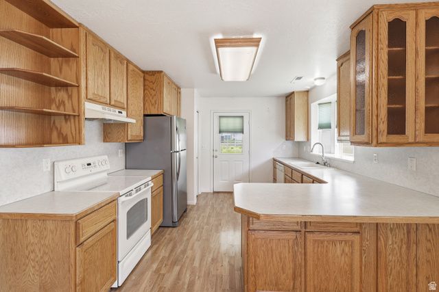 5078 S 3425 W, Roy, UT 84067