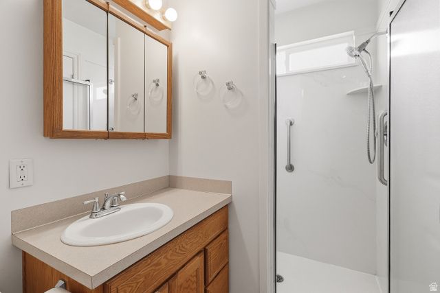 5078 S 3425 W, Roy, UT 84067