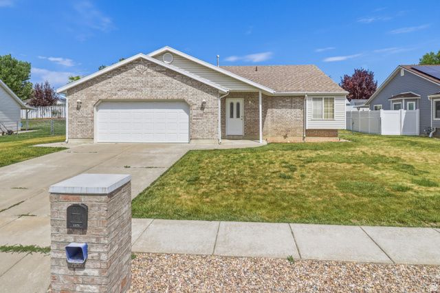 5078 S 3425 W, Roy, UT 84067