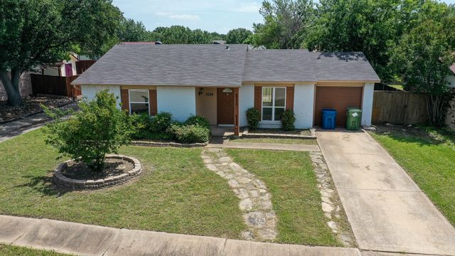 5728 Pearce Street, The Colony, TX 75056