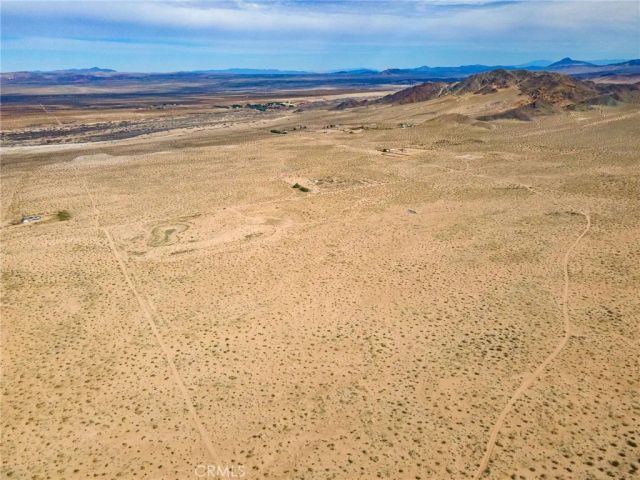 123 Bobcat Lane, Newberry Springs, CA 92365