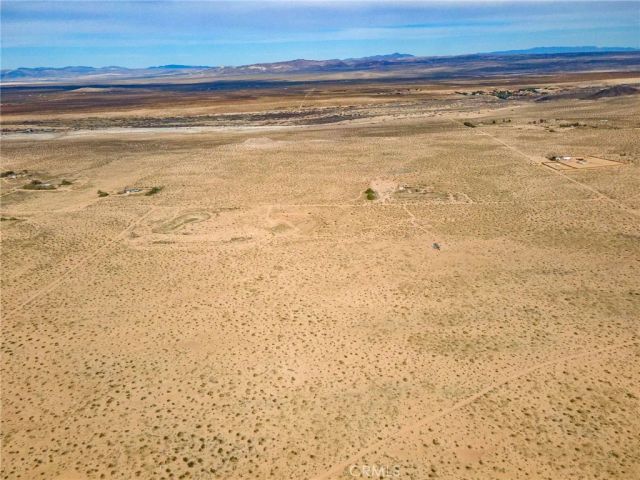123 Bobcat Lane, Newberry Springs, CA 92365