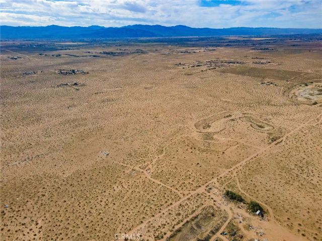123 Bobcat Lane, Newberry Springs, CA 92365