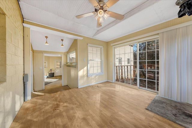 777 Mountain Pass RD, Blue Ridge, VA 24064