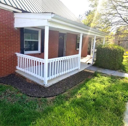 777 Mountain Pass RD, Blue Ridge, VA 24064
