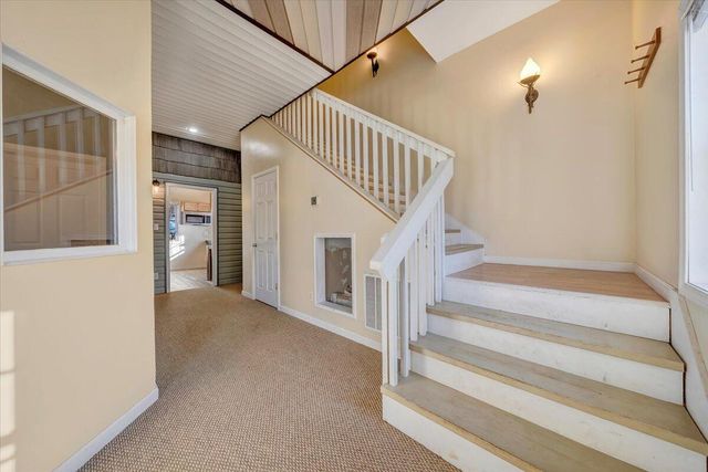 777 Mountain Pass RD, Blue Ridge, VA 24064