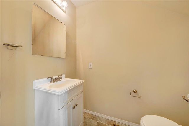 777 Mountain Pass RD, Blue Ridge, VA 24064